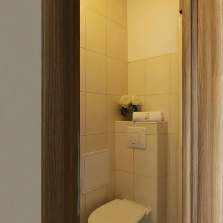 Elite & Economy * Gdańsk